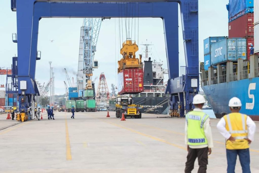 Pelabuhan Peti Kemas Batam